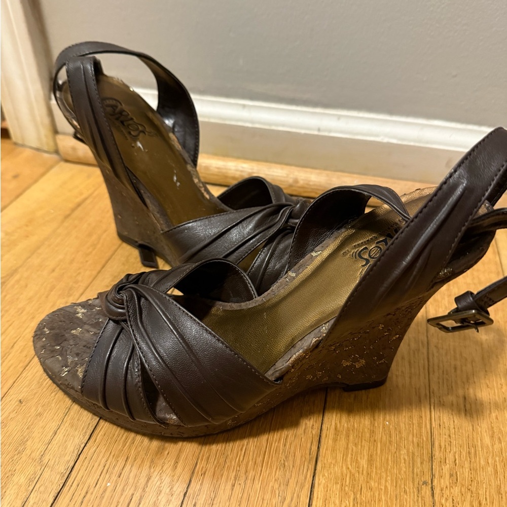 NWOT Carlos Santana Open-Toed Wedges